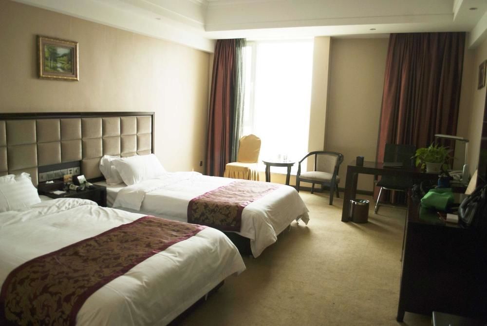 Weishi International Hotel Qingzhou Bagian luar foto