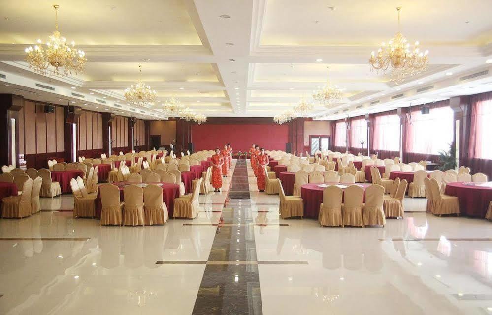 Weishi International Hotel Qingzhou Bagian luar foto